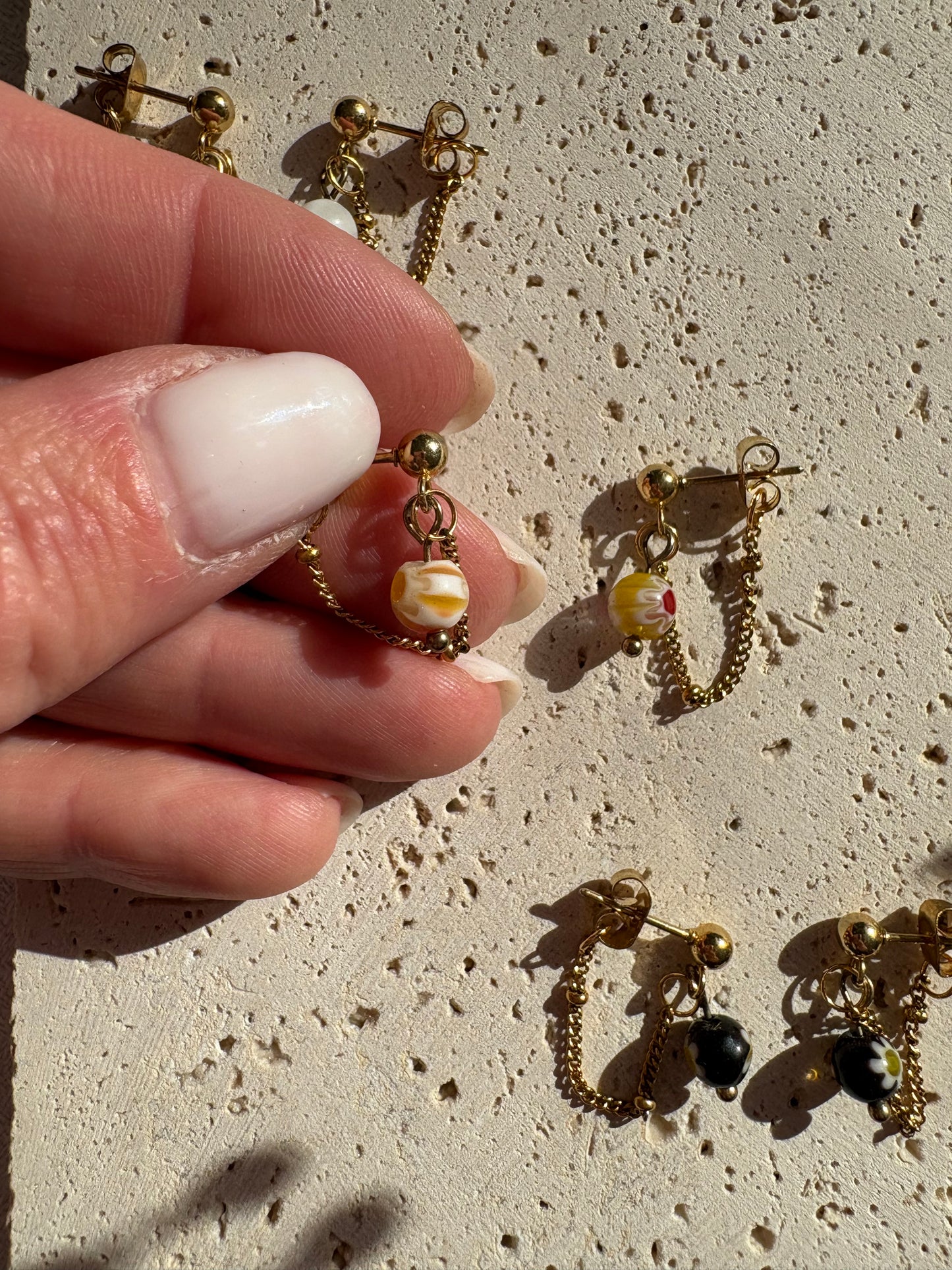 Boucles d’Oreilles “Mila” – Acier Inoxydable & Perles de millefiori