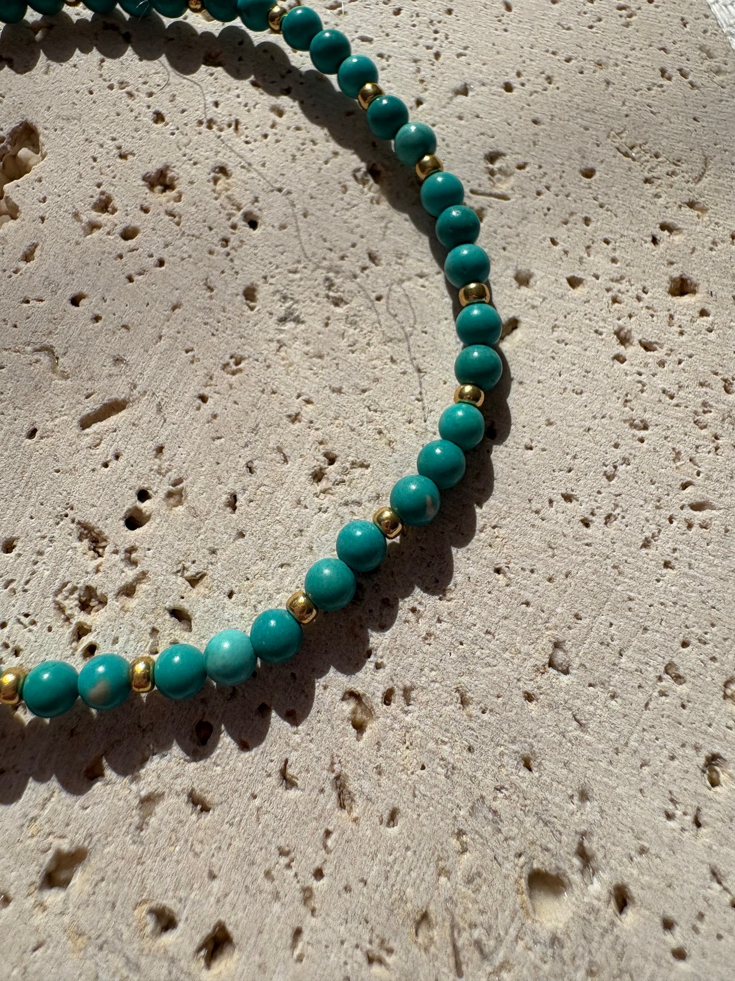 Bracelet Howlite teintée bleue Deborah