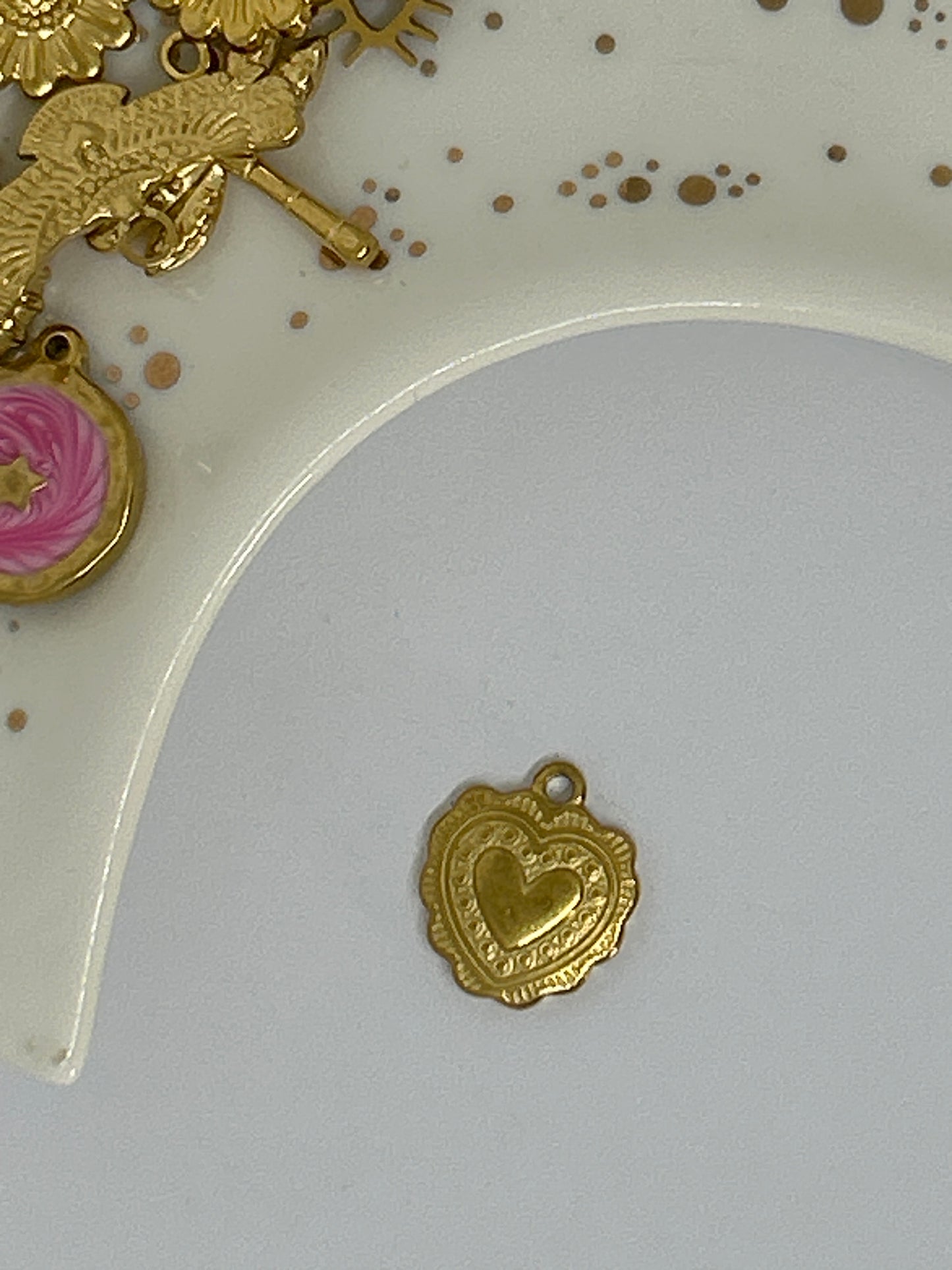 Charm ex voto