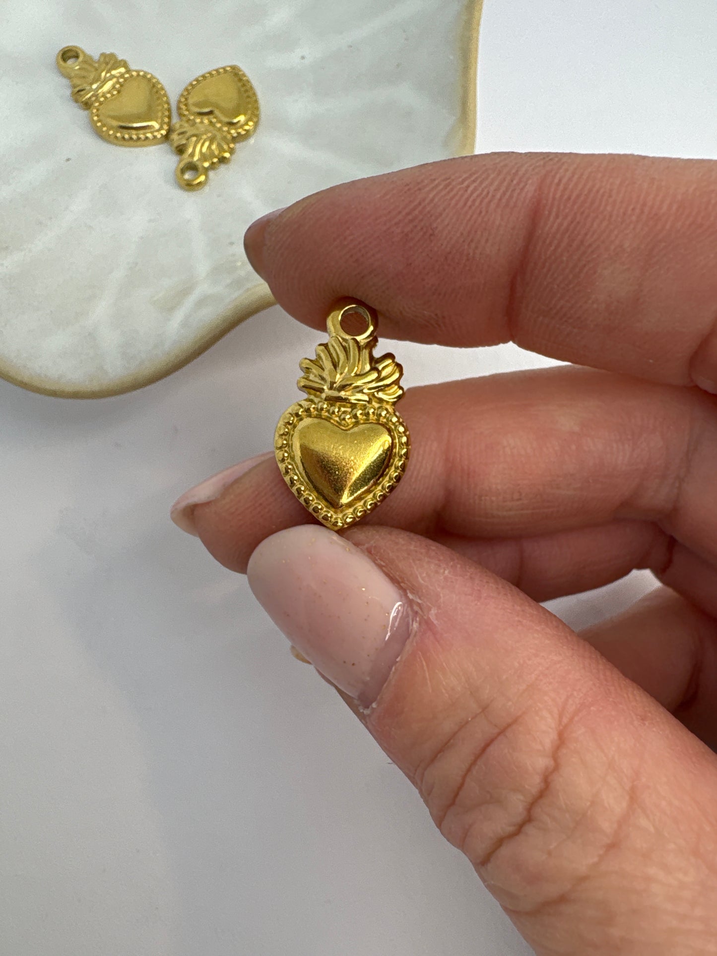 Charm ex voto