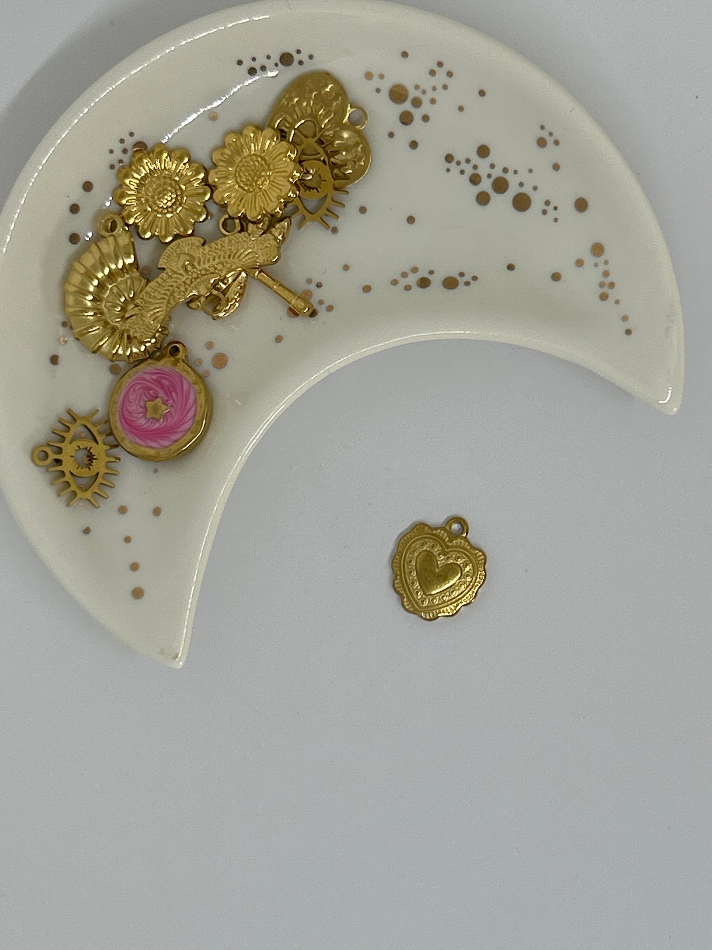 Charm ex voto