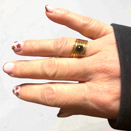 Bague “Black Aura” – Acier inoxydable & pierre noire