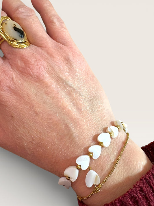 Bracelet perles cœurs nacre – Collection Pour Toi