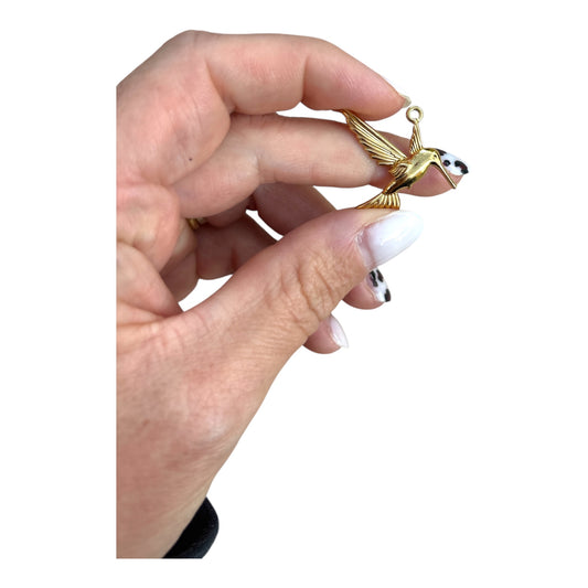 Charm Colibri Doré – Symbole de joie et de légèreté