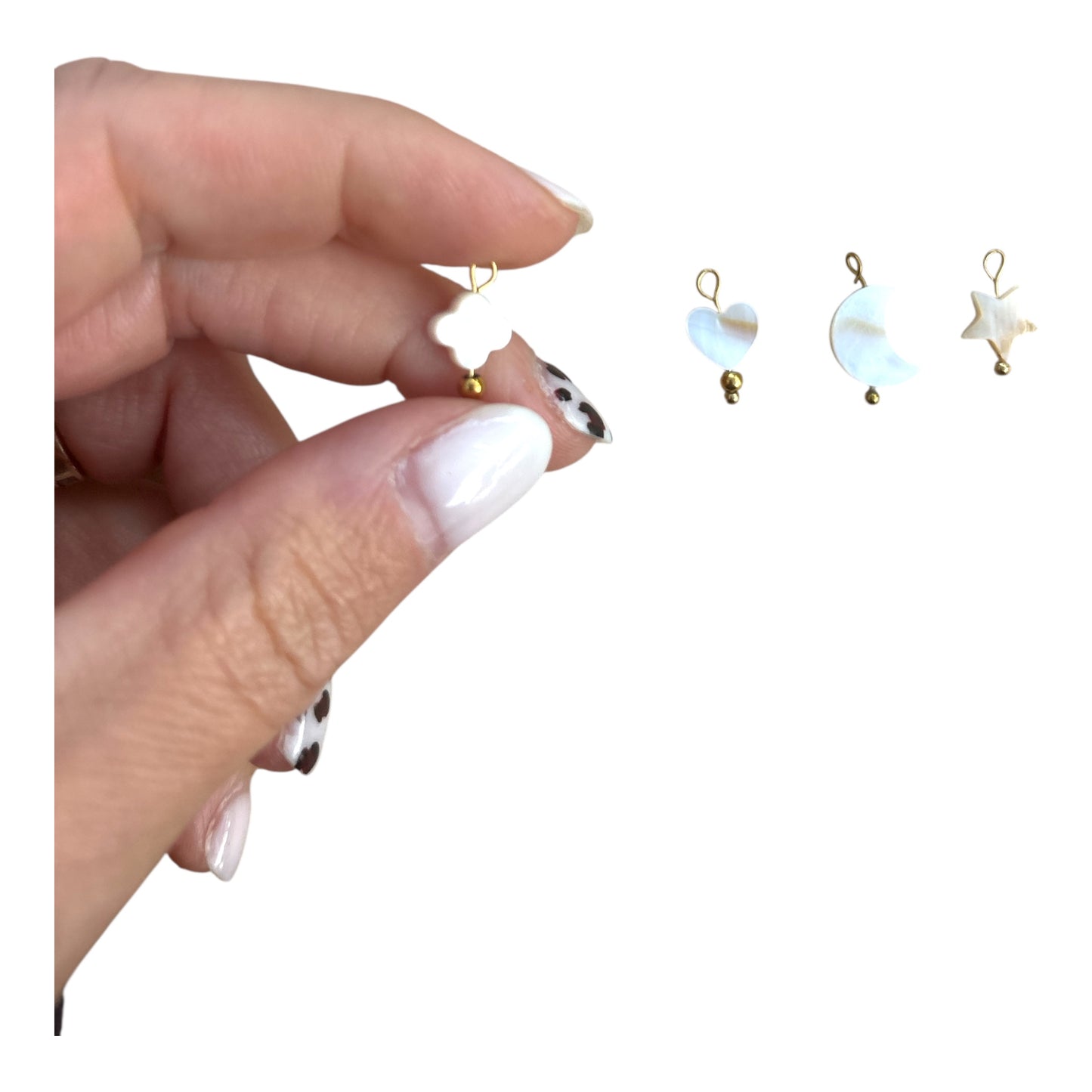🌙 Charm Nacré – Douceur et lumière intérieure
