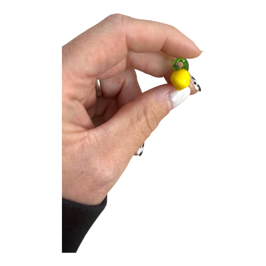 Charm Citron – Symbole d’énergie et de fraîcheur