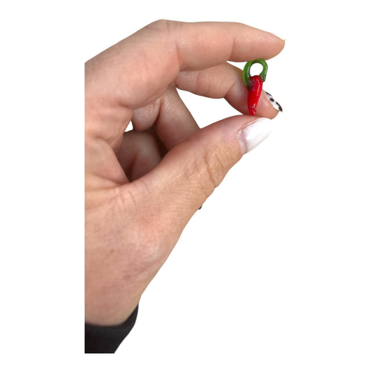 Charm Piment Rouge – Symbole de protection et de chance
