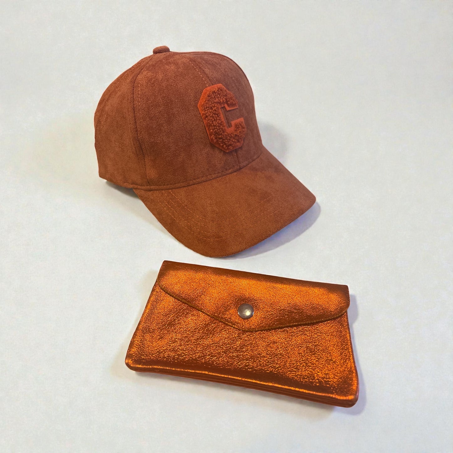 Lot Casquette & Porte-monnaie – Duo tendance & pratique