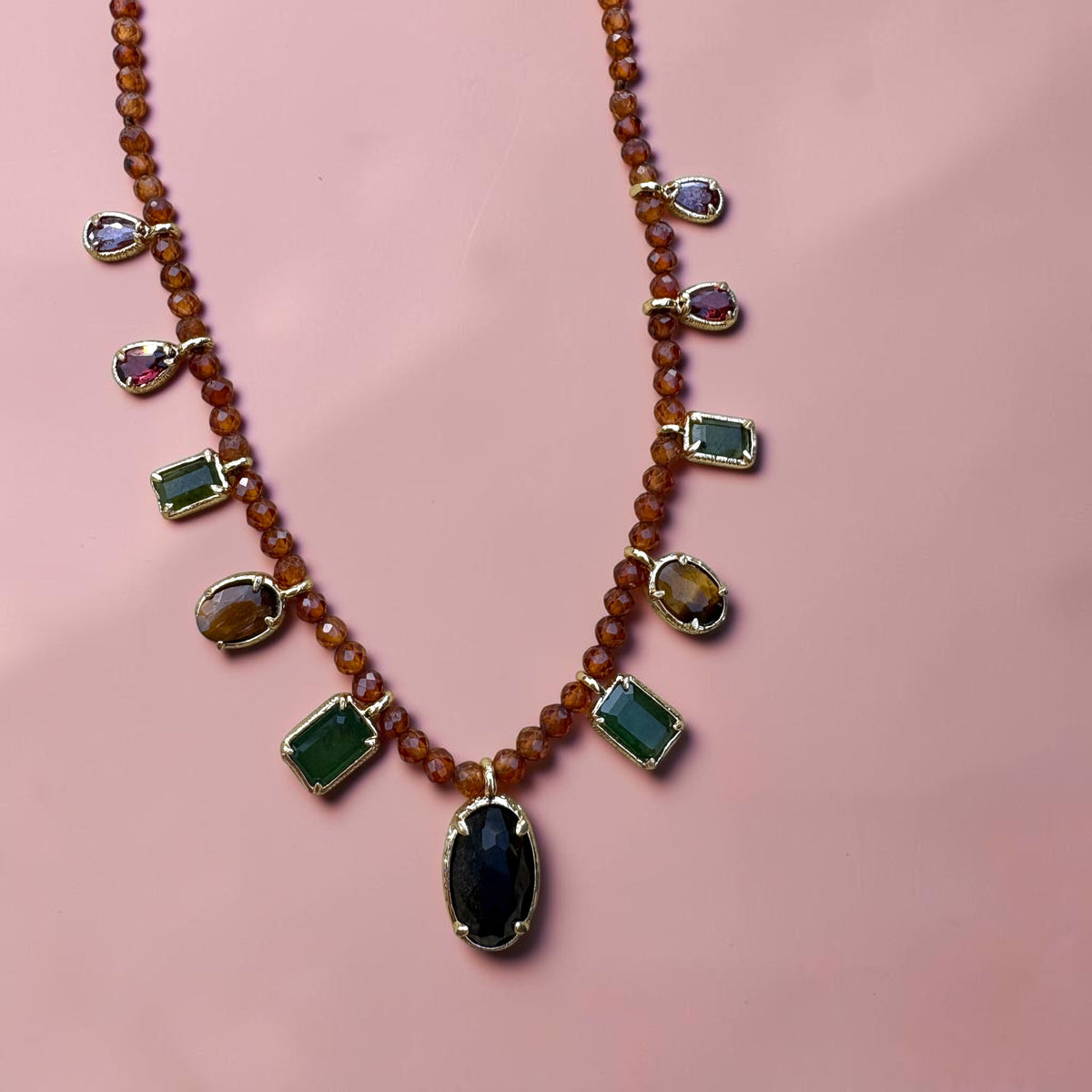 Collier pierres naturelles & charms