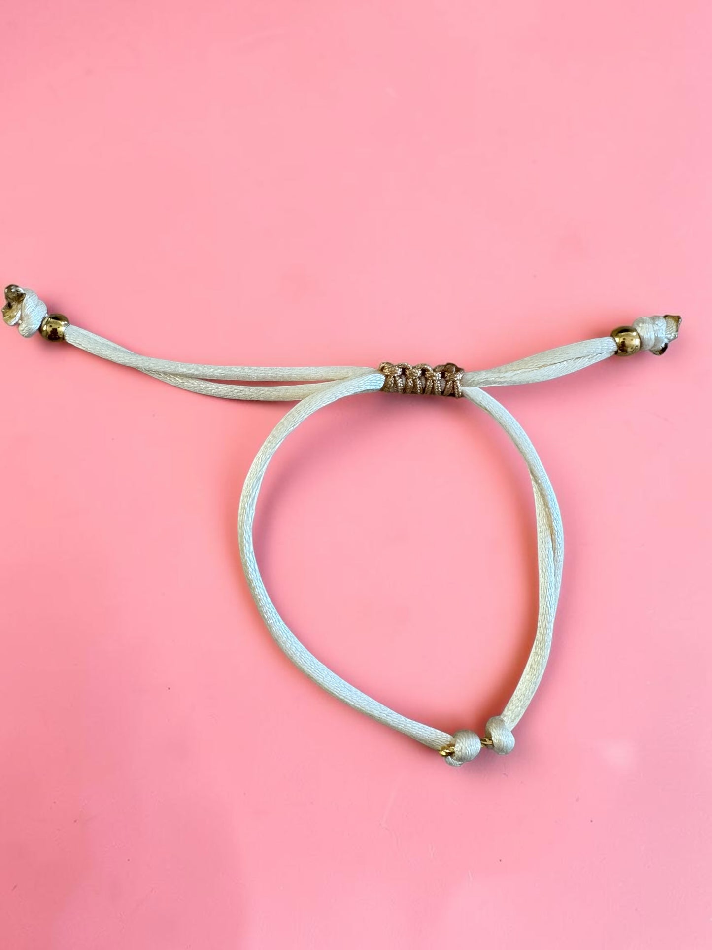 Bracelet Cordon Satiné & Acier Inoxydable 🌟