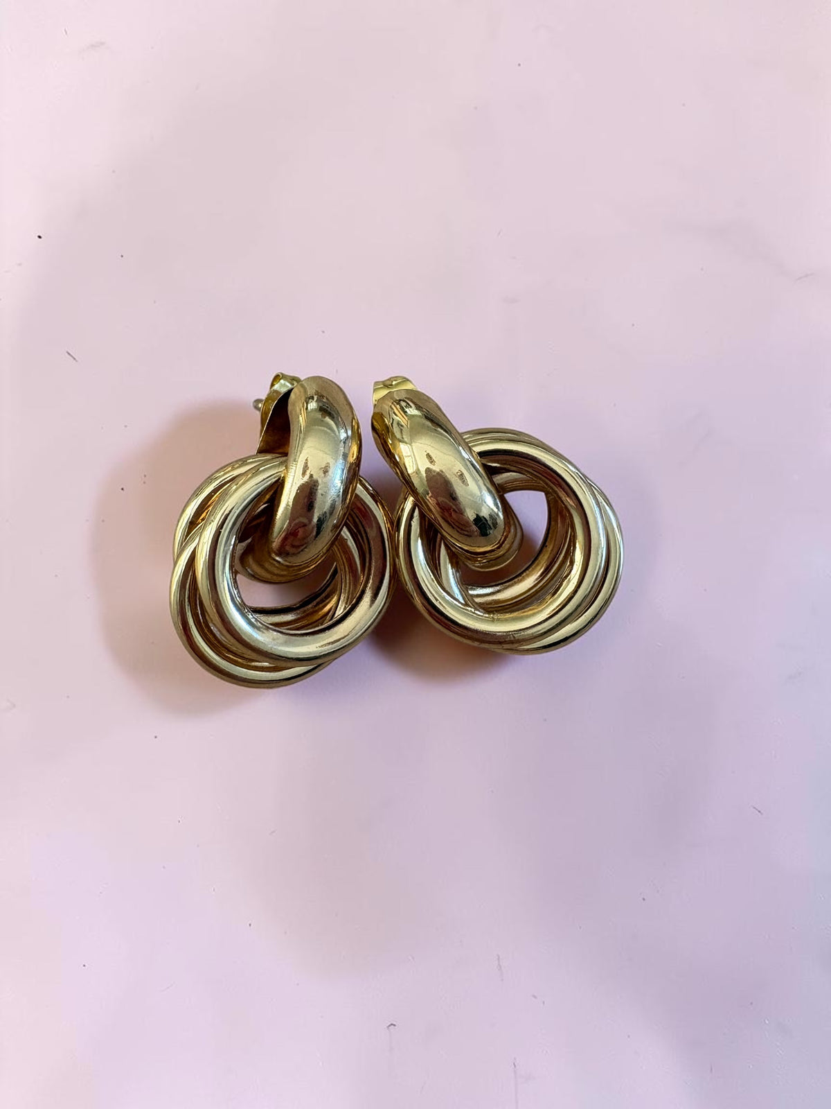 Boucles d’oreilles dorées