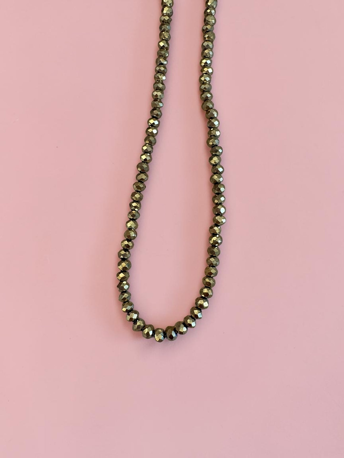 Collier Ras du Cou en Perles Fines