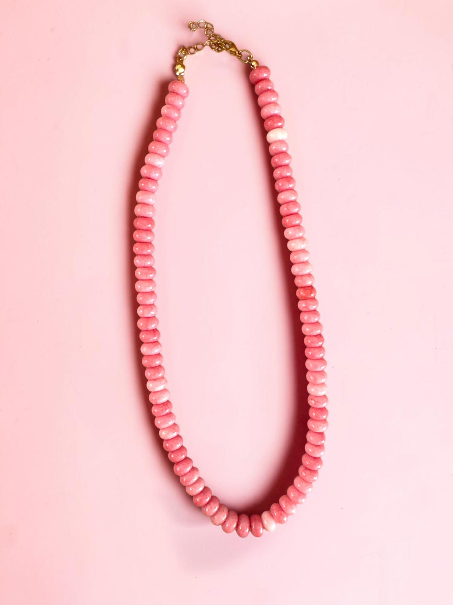 Choker en pierres colorées