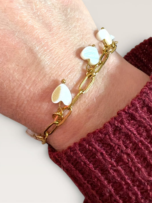 Bracelet chaîne cœurs nacre – Collection Pour Toi