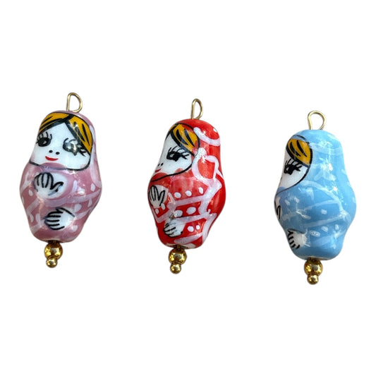 Charm poupée Matriochka colorée pour bracelet ou collier personnalisé By Maryon