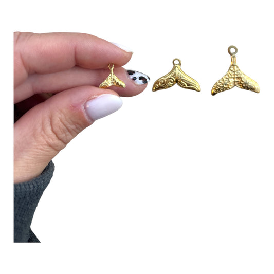 Charm queue de baleine doré en acier inoxydable petit modèle 29