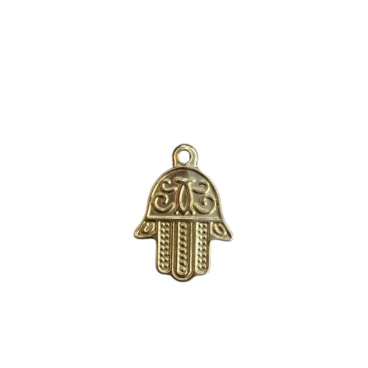 Charm main de Fatma dorée By Maryon en acier inoxydable, symbole de protection et de chance, à ajouter sur un bracelet ou collier personnalisé.