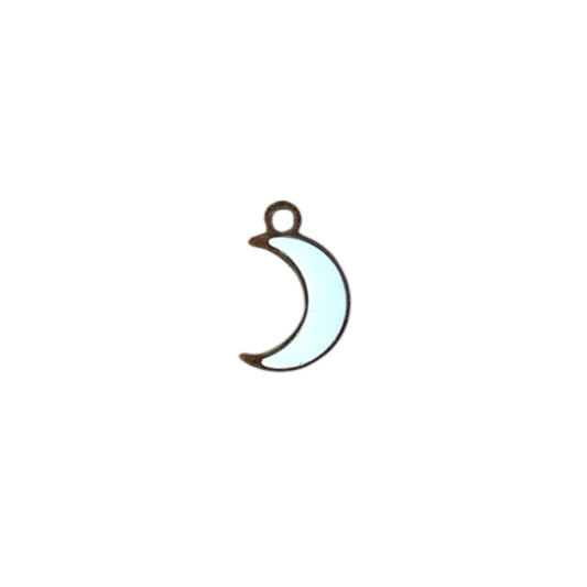 Charm lune blanche By Maryon en acier inoxydable doré, symbole de lumière et de féminité.