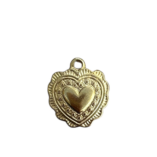 Charm ex-voto doré By Maryon, symbole d’amour sacré et de gratitude, à ajouter sur un bracelet ou collier personnalisé