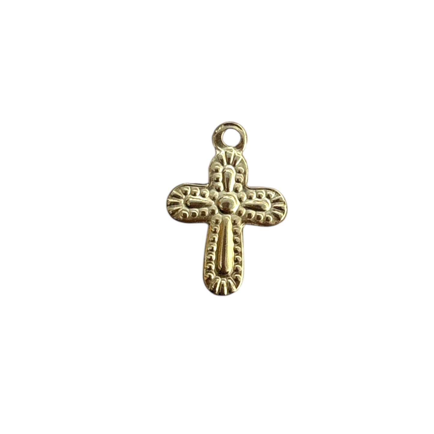 Charm croix dorée By Maryon en acier inoxydable, à ajouter sur un bracelet ou collier du bar à charms, symbole de foi et de protection.