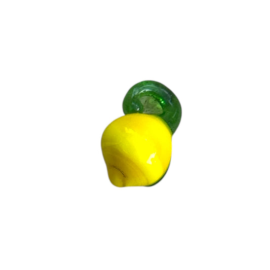Charm citron By Maryon, symbole d’énergie et de fraîcheur, à ajouter sur un bracelet ou collier personnalisé.
