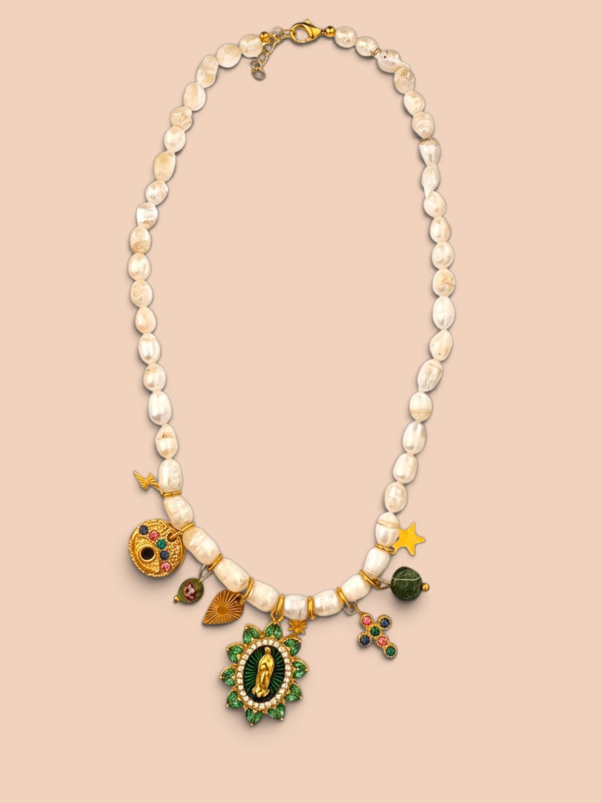 Collier perles d'eau douce femme 9 charms